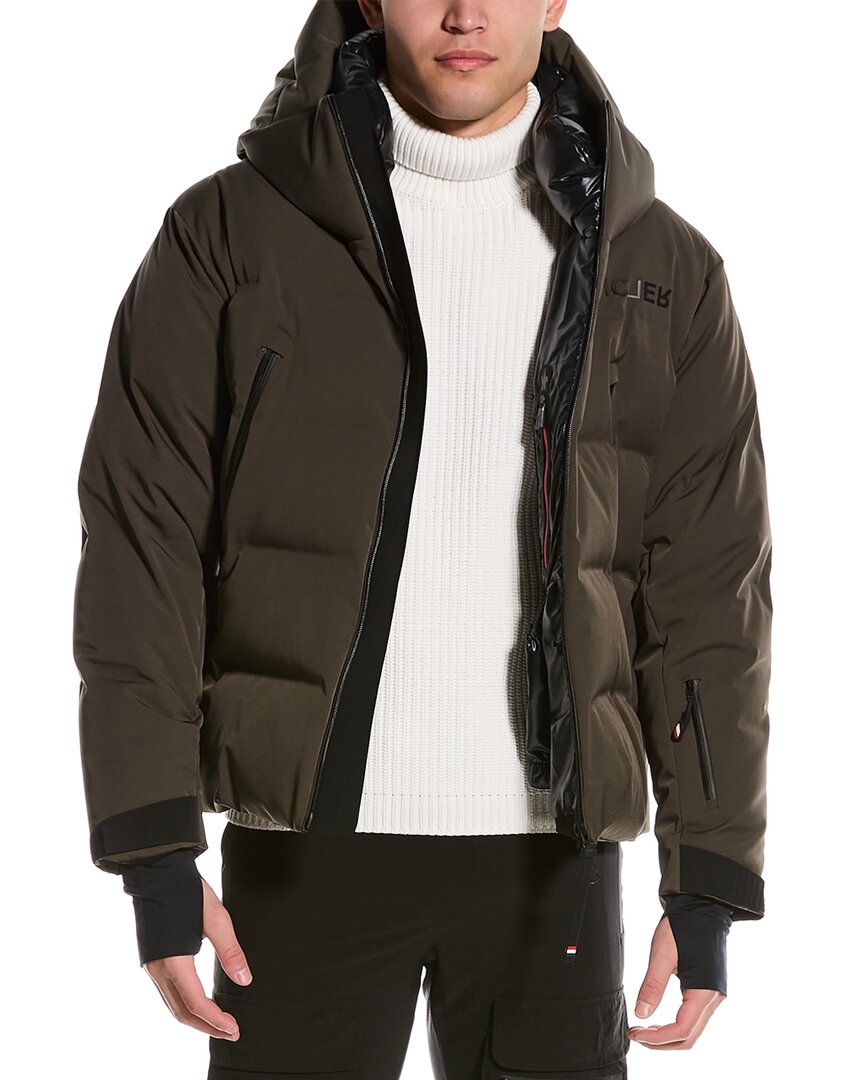 Moncler Fendorf Coat In Green