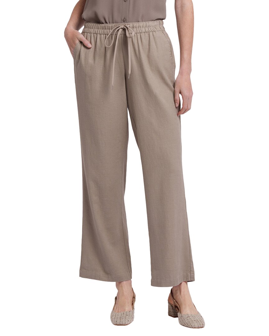 Nydj Petite Relaxed Saddlewood Slim Jean In Brown