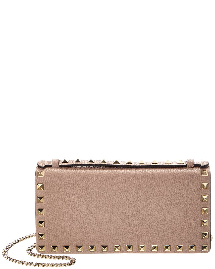 Valentino Rockstud Grainy Leather Wallet On Chain In Sand