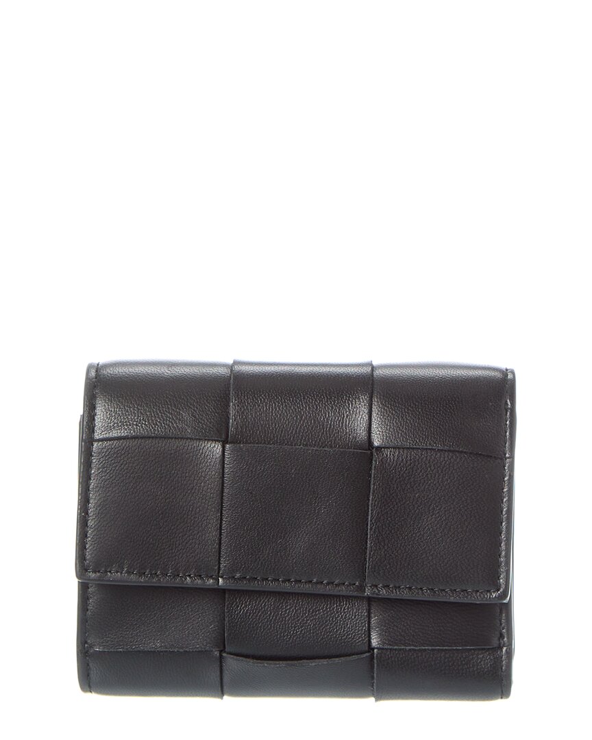 Shop Bottega Veneta Medium Maxi Intrecciato Leather Card Case In Black