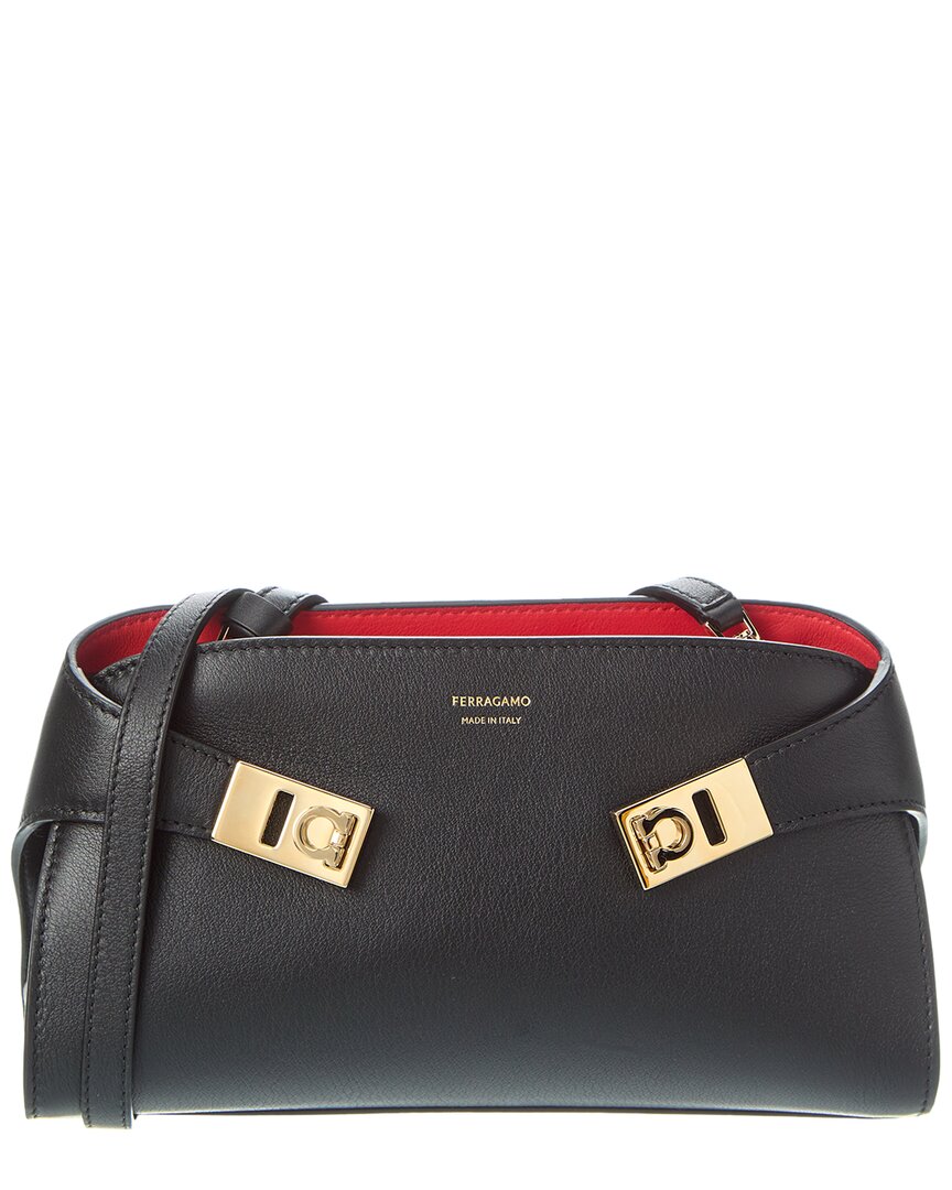 Ferragamo Adjustable Shoulder Strap Shoulder Bag In Black