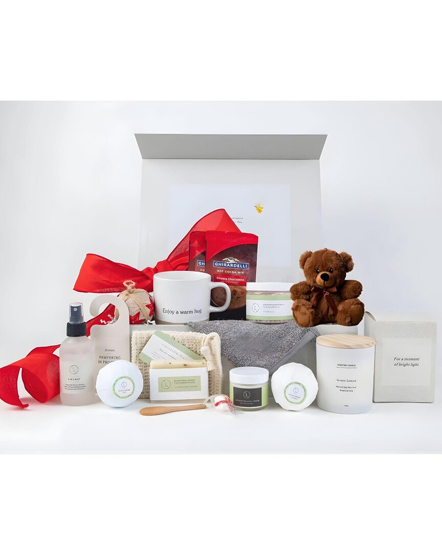Lizush Unisex Sending A Big Hug Luxury Gift Spa Set