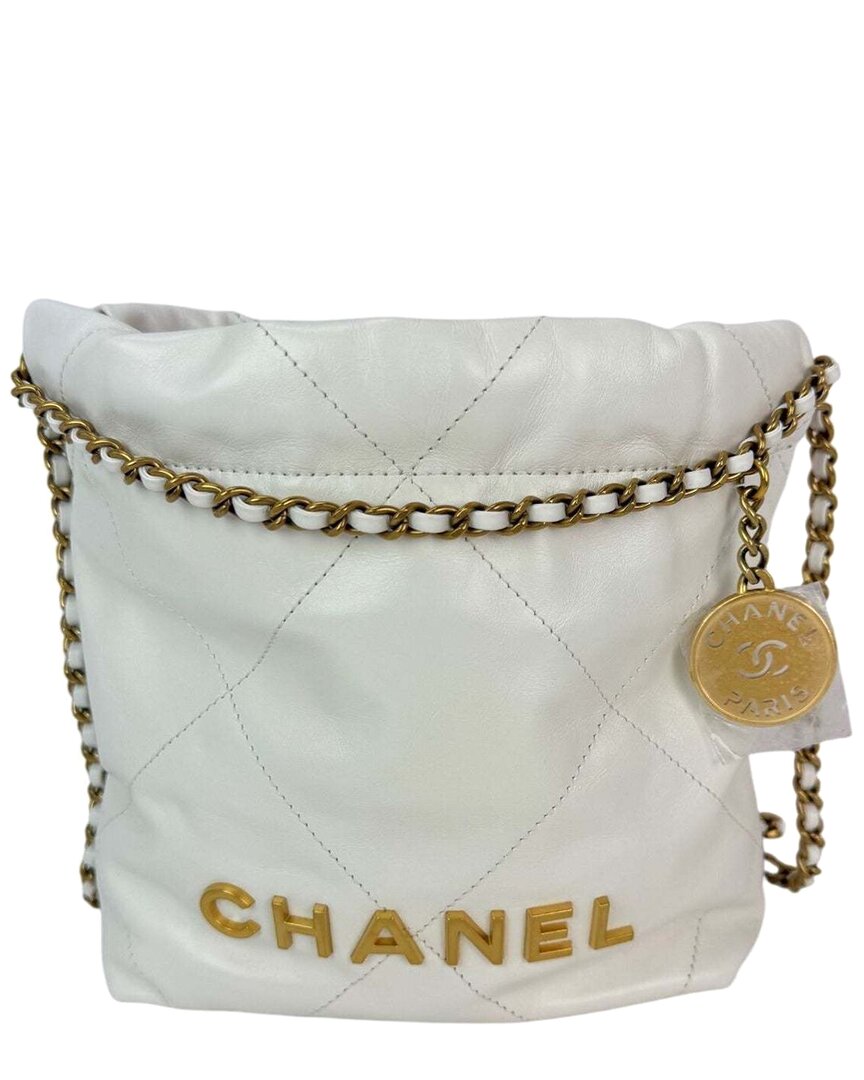 Pre-owned Chanel White Leather 22 Mini Shiny Quilted White Crossbody (authentic Pre-loved)