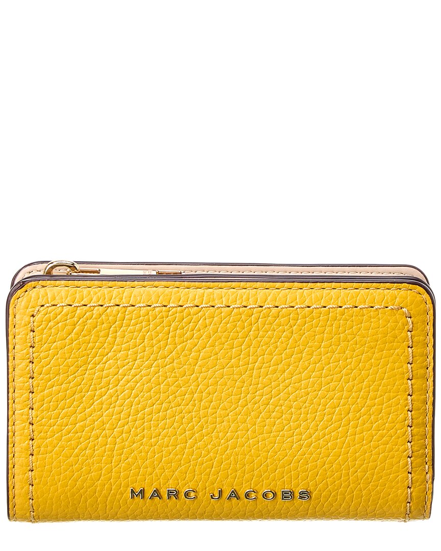 Marc Jacobs Leather Compact Wallet In Gold