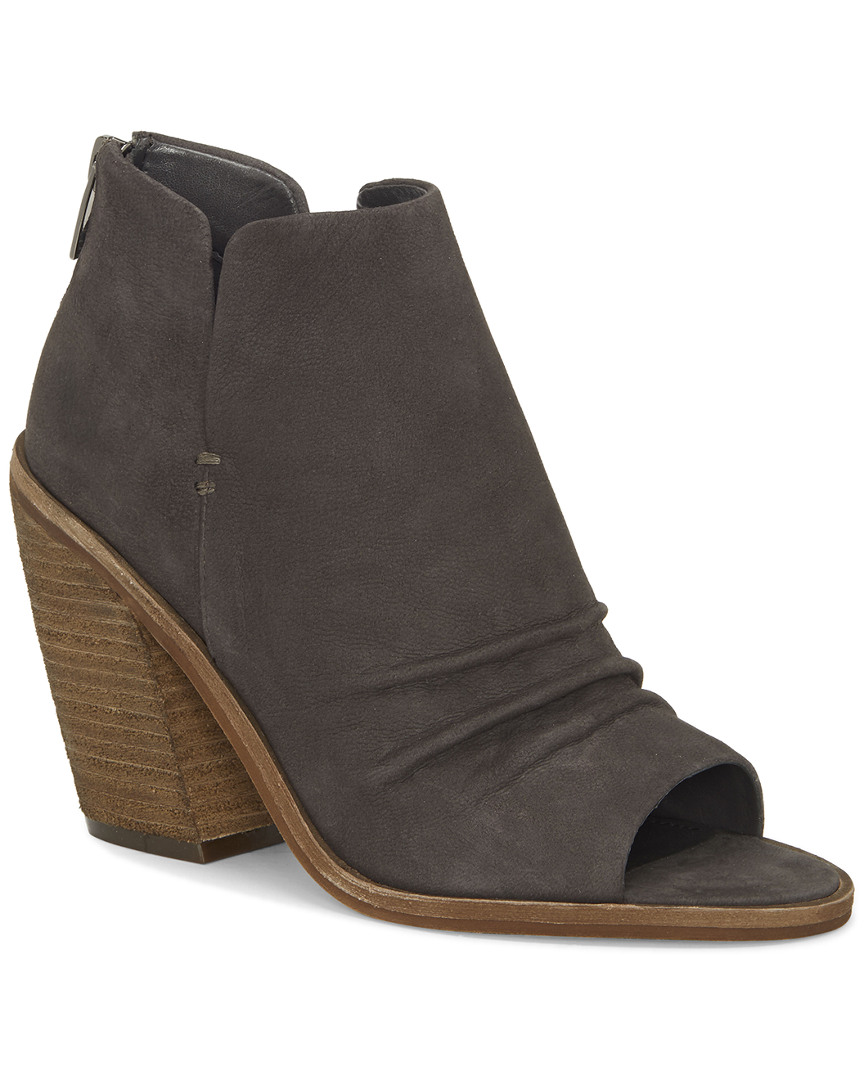 vince camuto kreesi
