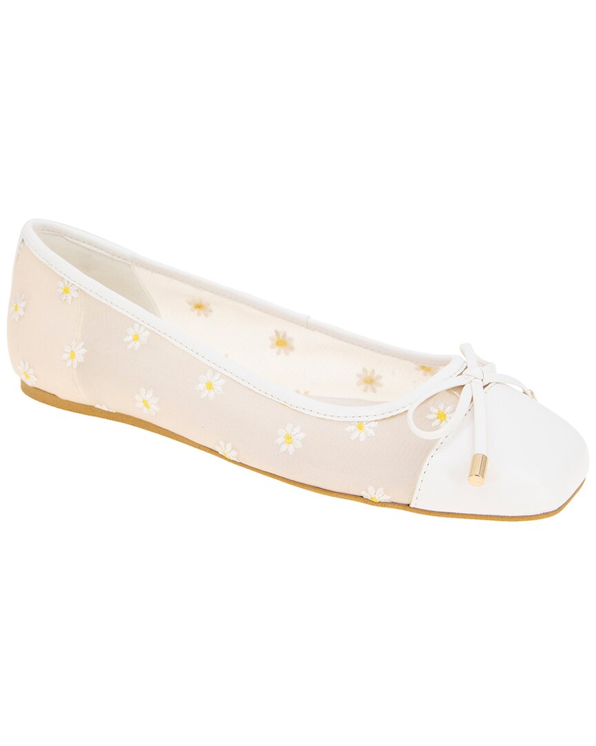Bcbgeneration Hartly Flat In White