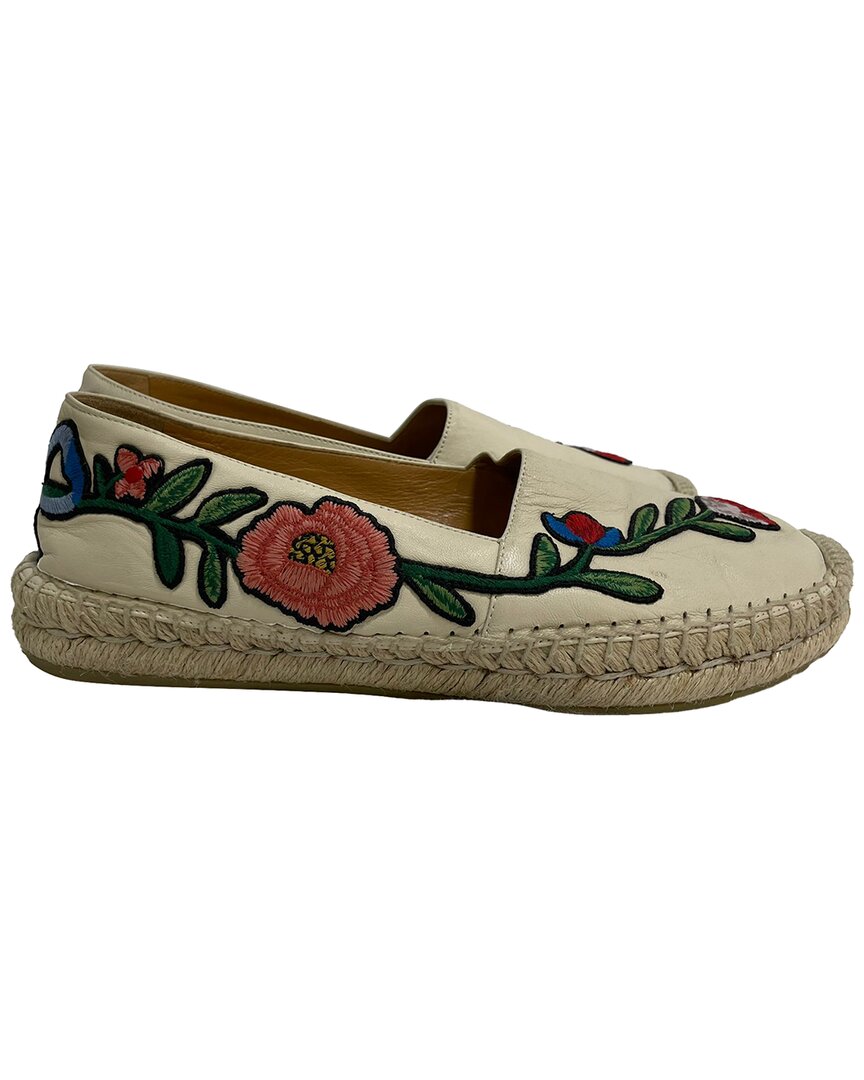 Gucci Floral Embroidered Espadrilles In White Leat