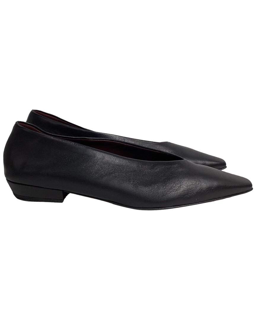 Bottega Veneta Women's Leather Almond Toe Ballet Flat (authentic Pre-loved) In Black