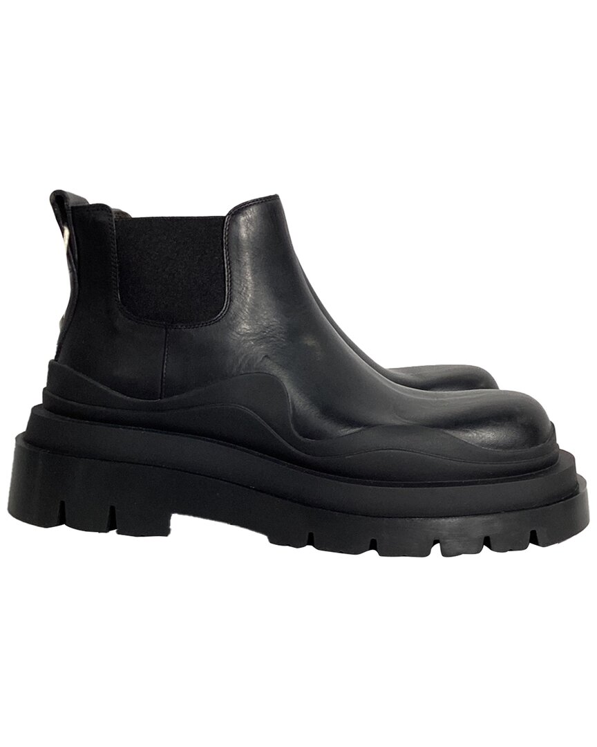 Bottega Veneta The Tire Ankle Boots In Black