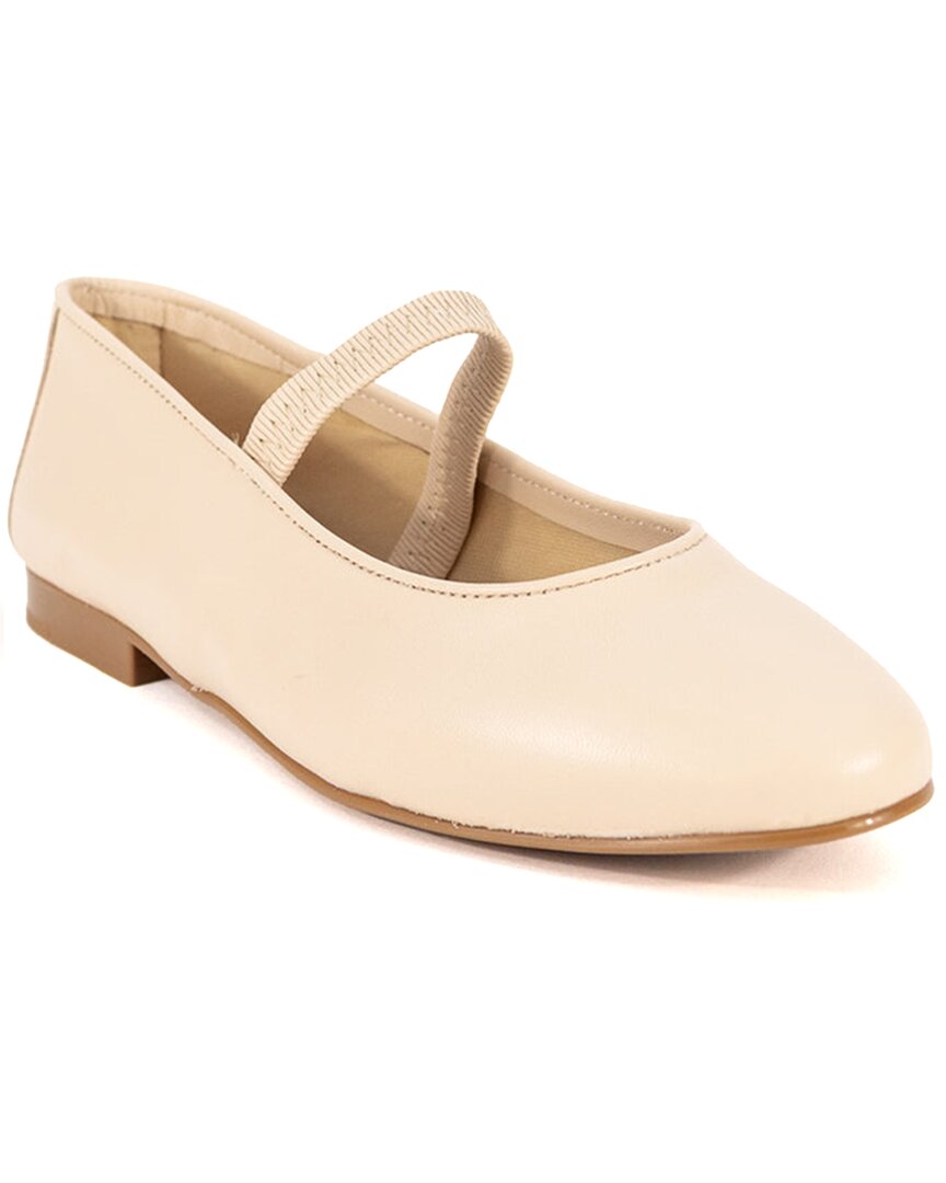 Menina Step Monique Flat In White