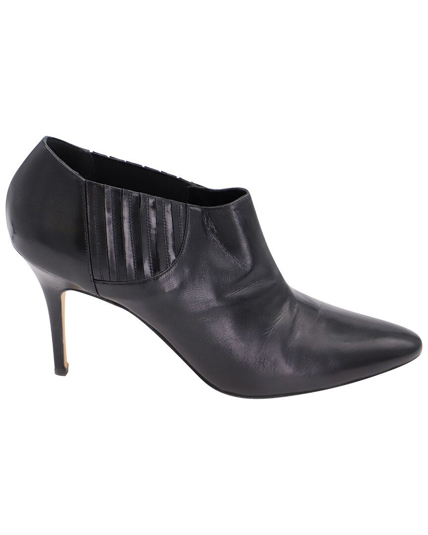 Manolo Blahnik Women's Leather Livrea Gore Bootie (authentic Pre-loved) In Black