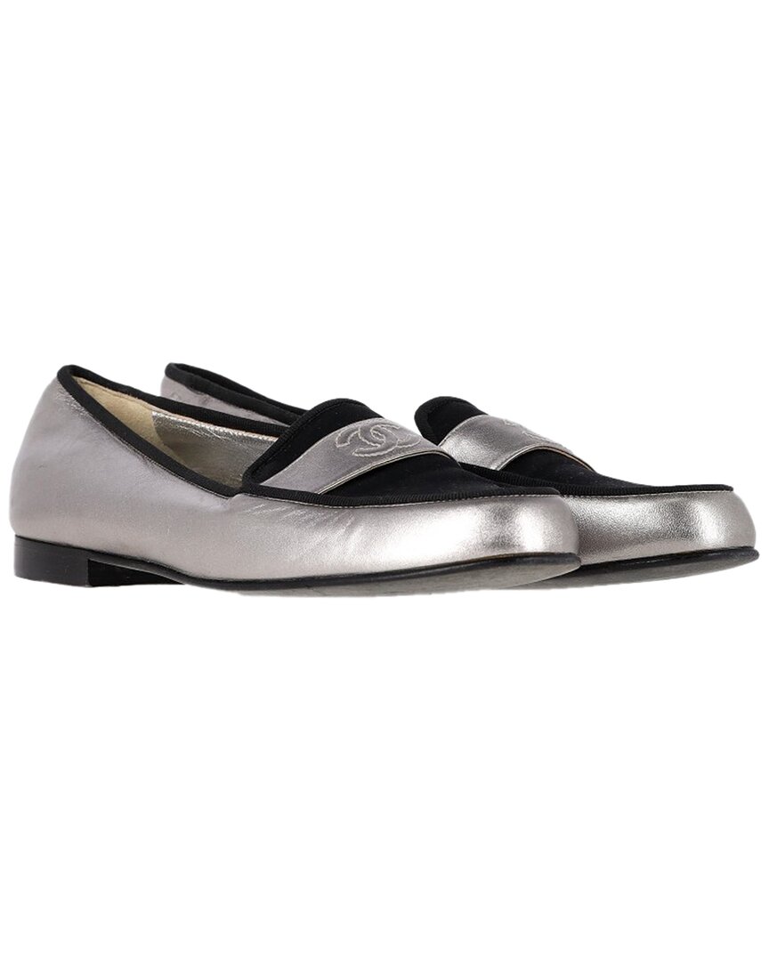 Pre-owned Chanel Women's Leather Cc Loafer (authentic Pre-loved)