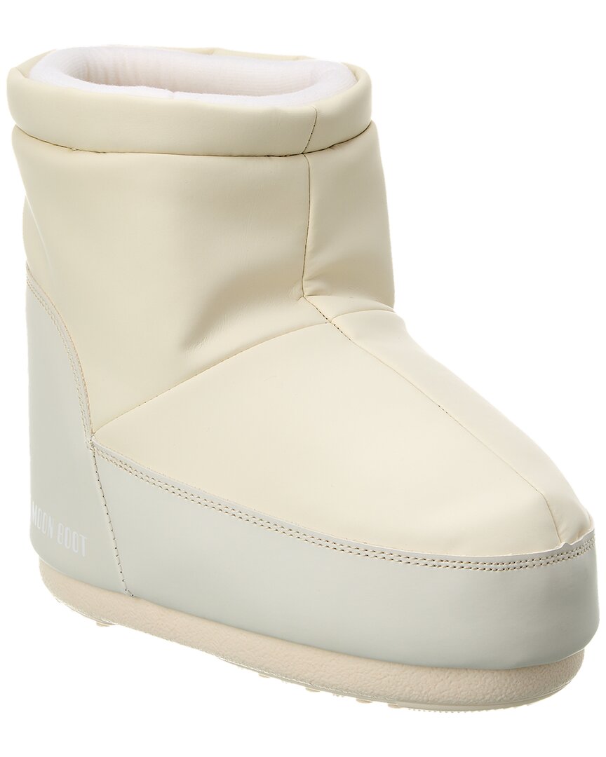 Shop Moon Boot ® Icon Low Nolace Rubber Boot In White