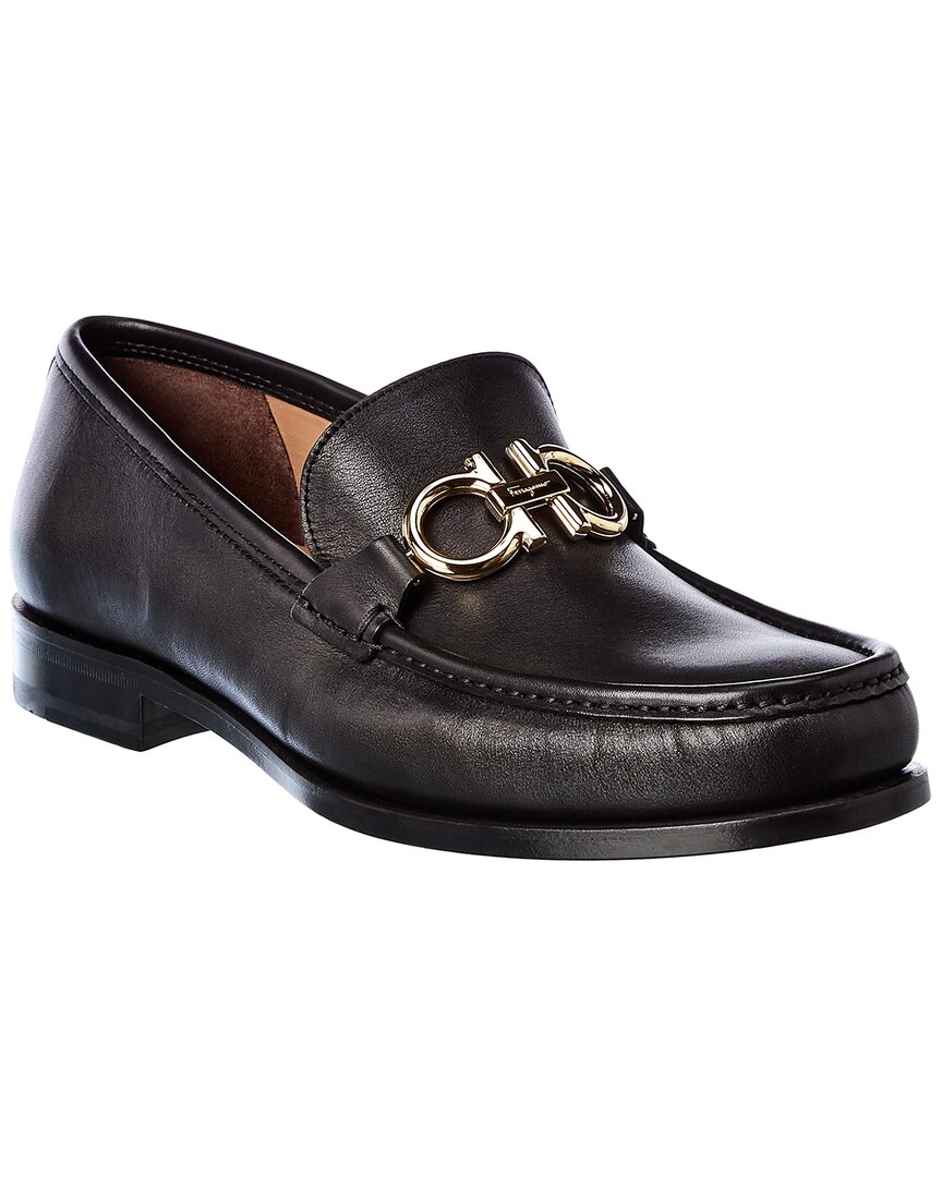 Ferragamo Round Head Business Casual Shoes In Black