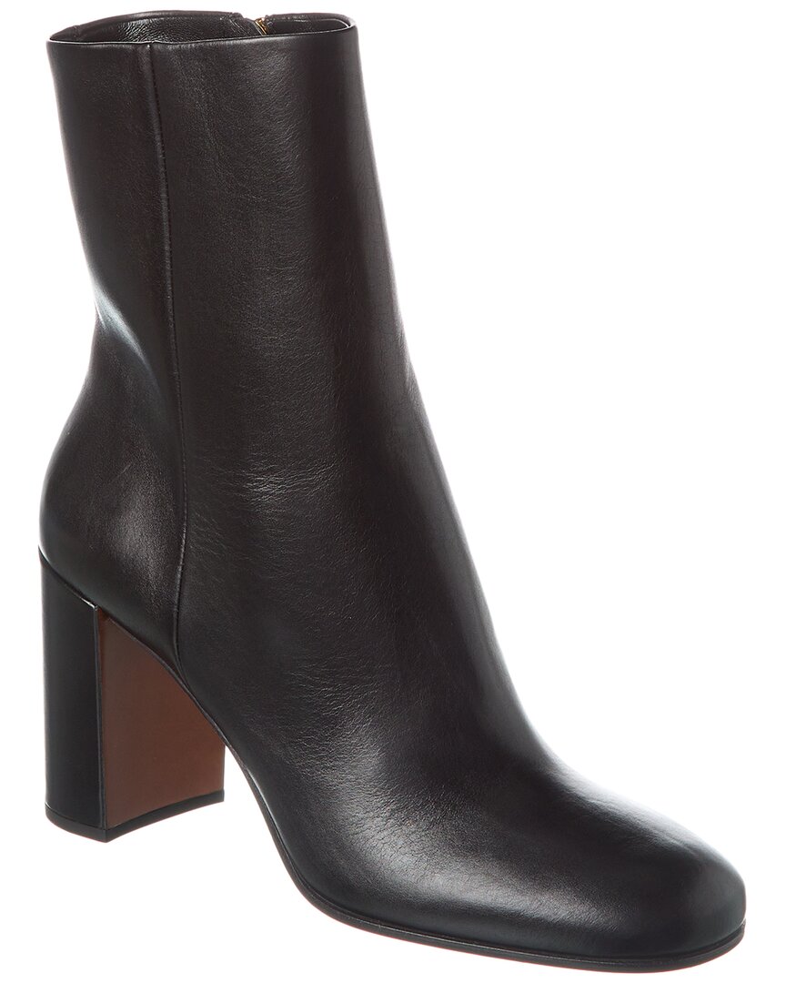 Prada Stylish Leather Ankle Boots With Block Heel In Black
