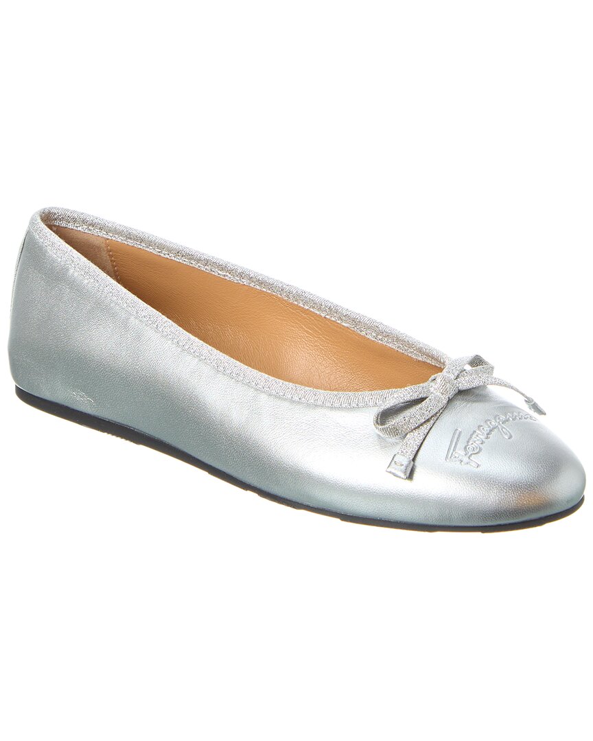 Ferragamo Womens Patent Leather Logo Ballet Flats In Silver
