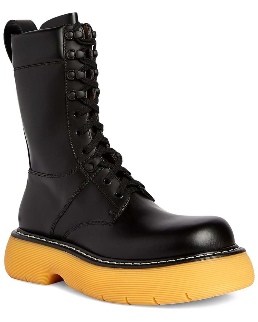 Bottega Veneta The Bounce Leather Boot In Black
