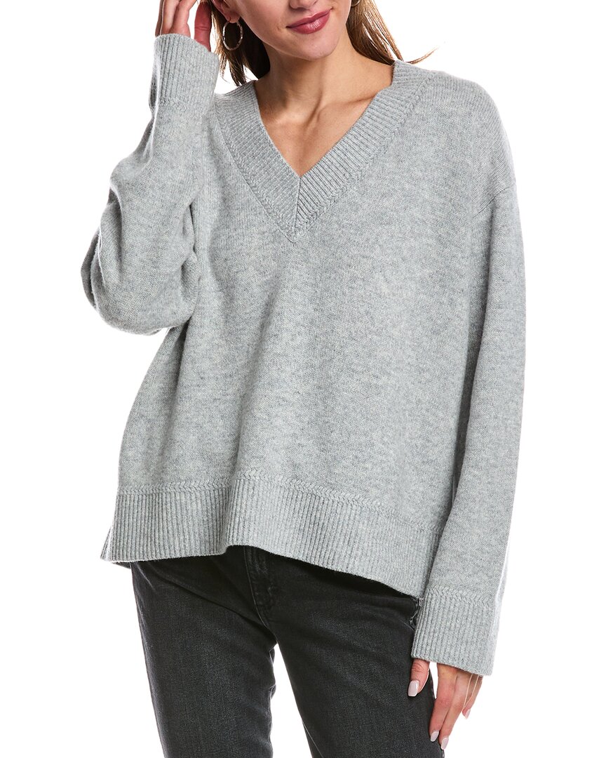 Reveriee Long Sleeve V-neck Sweater