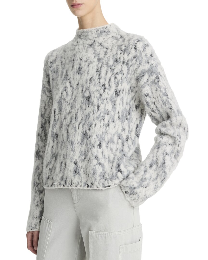 Vince Textured Merino Wool Blend Sweater In Gray