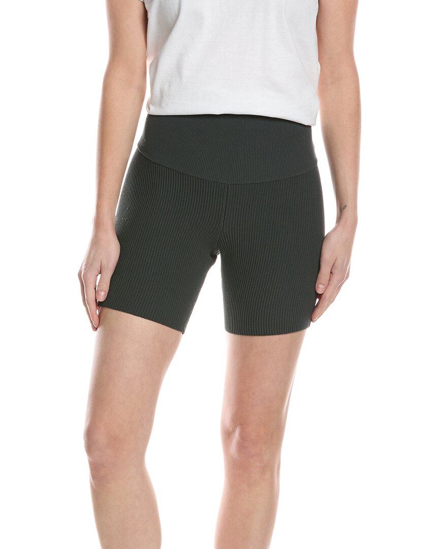 Chaser Sculpt Short In Gray