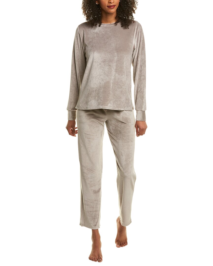 hue women's velour lounge set