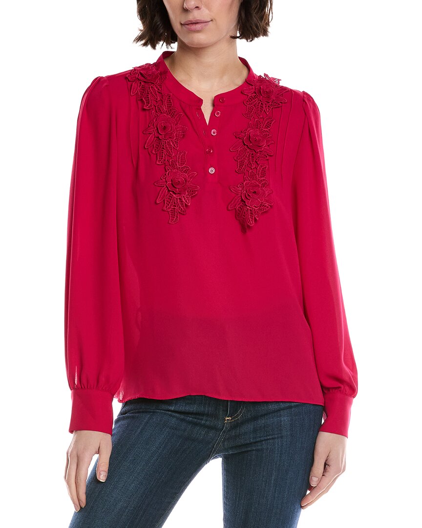 Cece Half Placket Floral Lace Top In Red