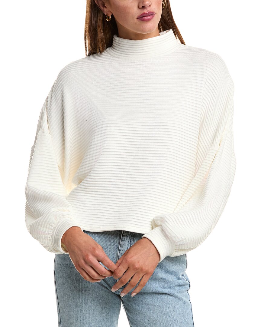 Sadie & Sage Liss Turtleneck Sweater In White