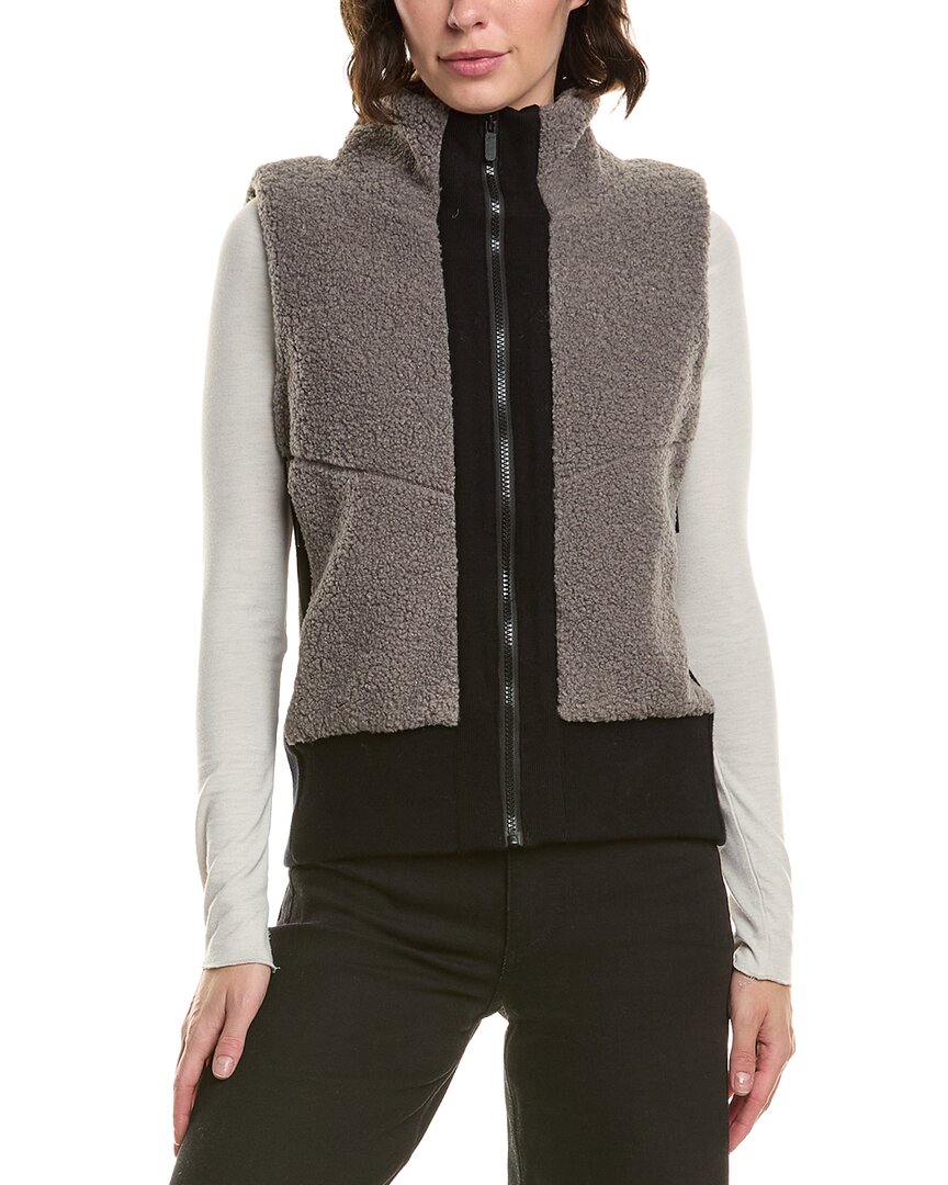 Elan Fleece Vest In Gray