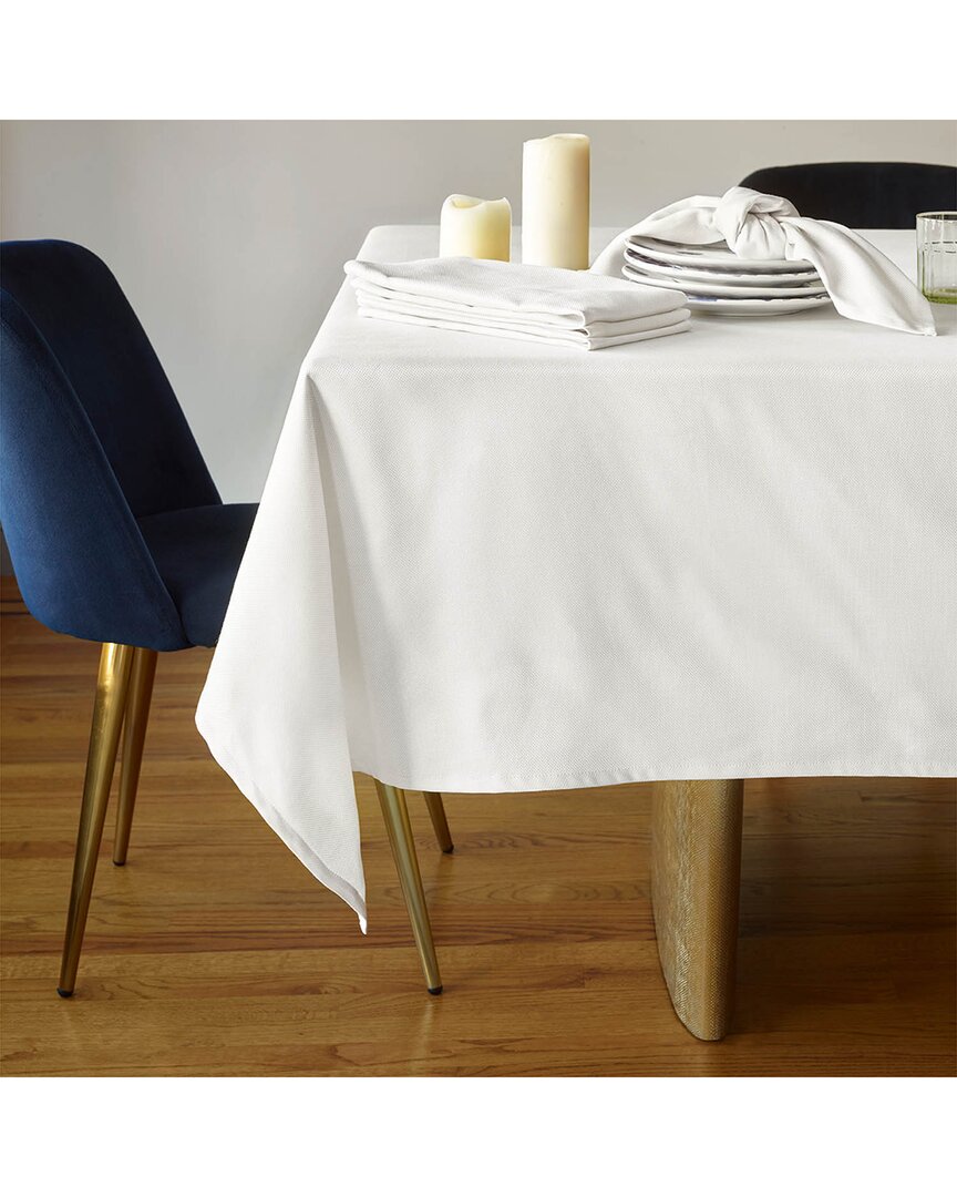 Garnier Thiebaut Hotel Tablecloth
