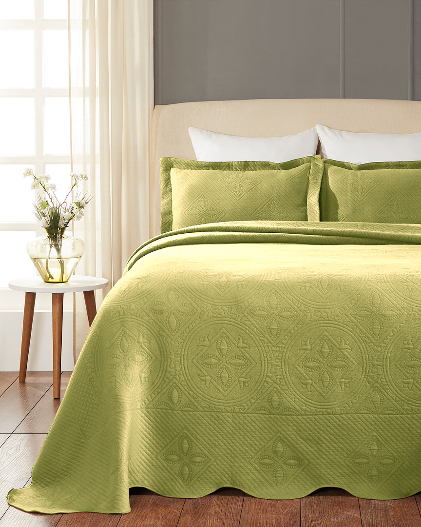 Superior Cotton Celtic Circle Matelasse Bedspread Set In Green