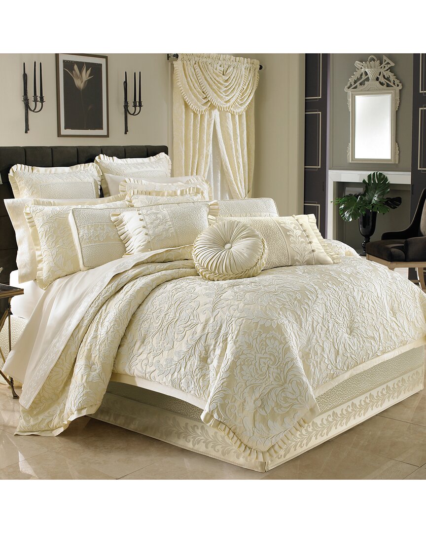 J Queen New York J. Queen New York Marquis Comforter Set