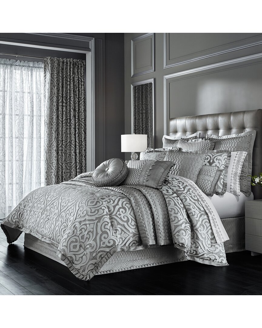 J Queen New York J. Queen New York Luxembourg Comforter Set