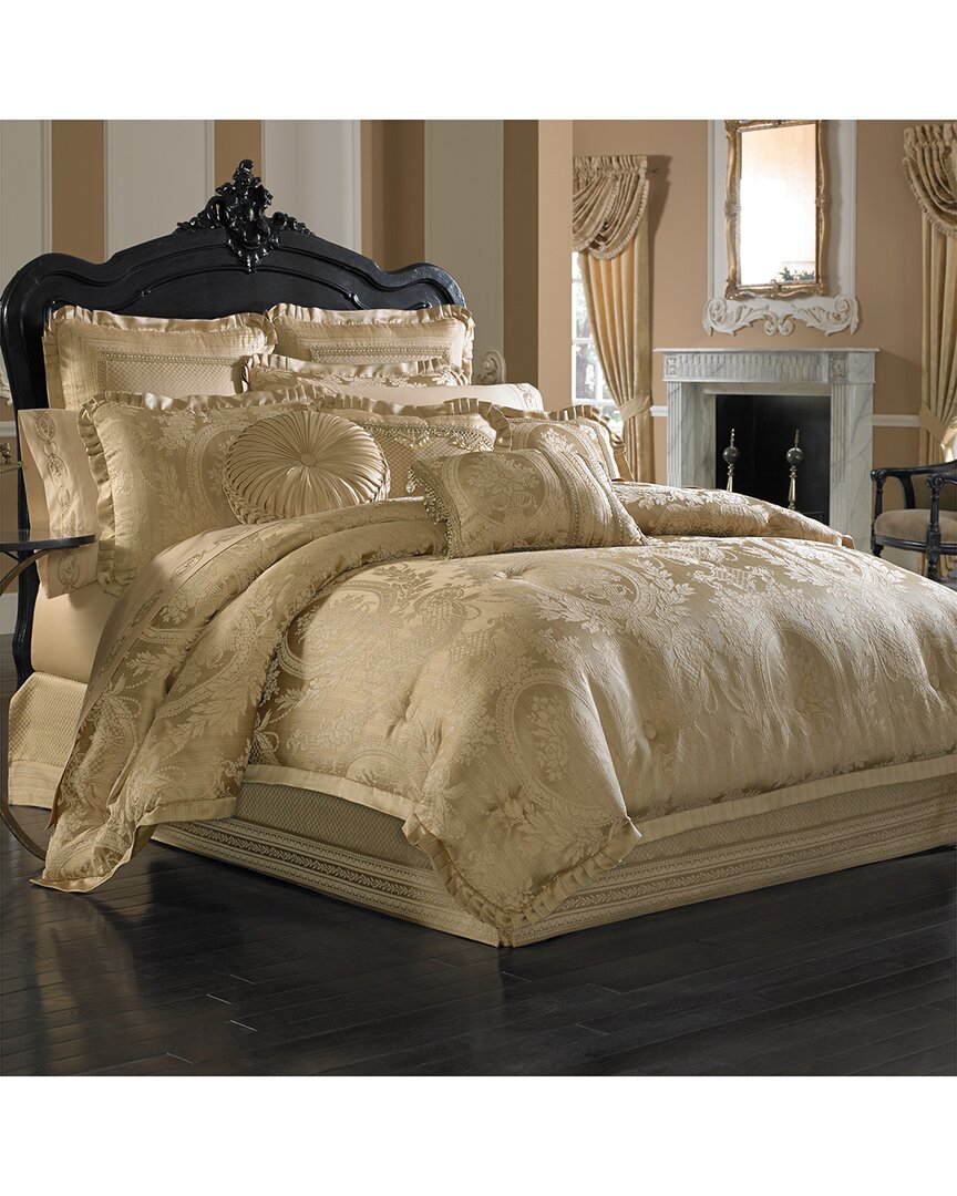 J Queen New York J. Queen New York Napoleon Comforter Set