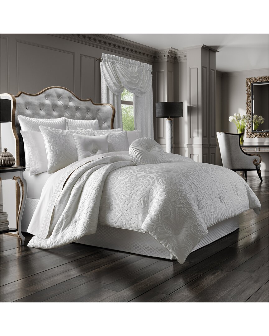 J QUEEN NEW YORK J. QUEEN NEW YORK ASTORIA COMFORTER SET