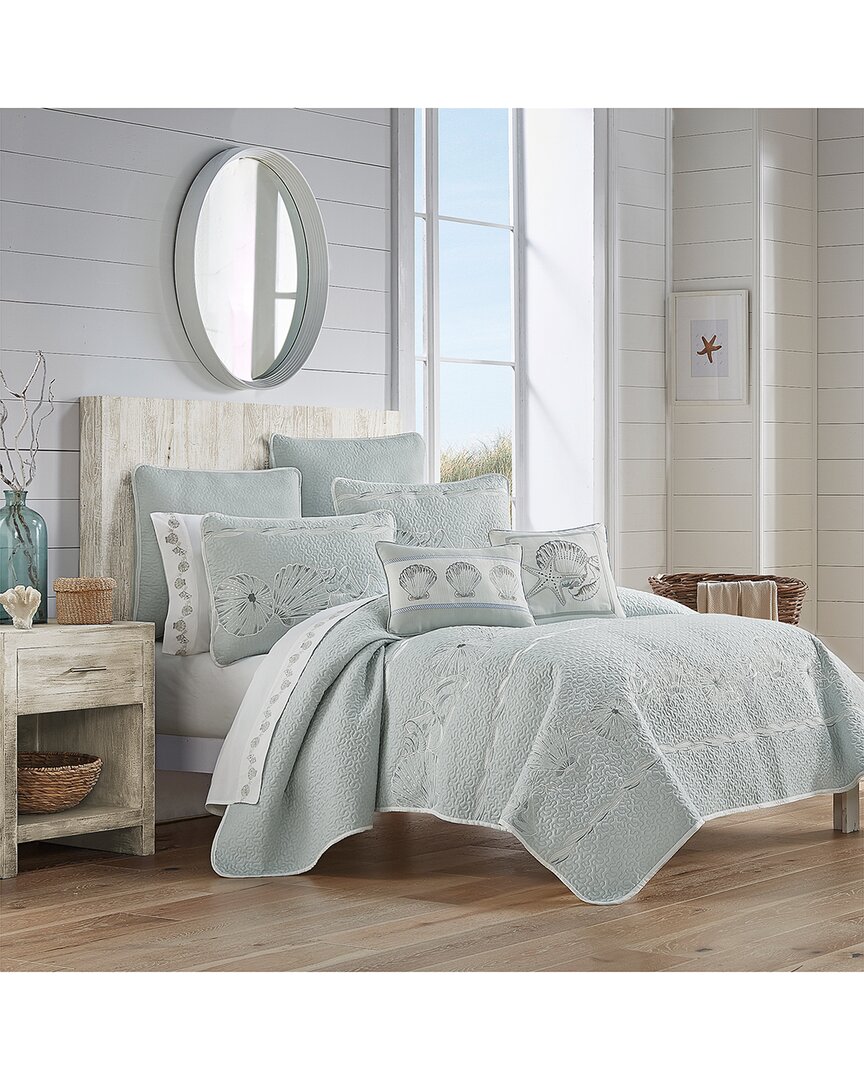 Shop Five Queens Court Royal Court Water's Edge Quilt Set