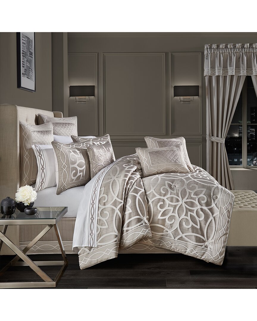 J Queen New York J. Queen New York Deco Comforter Set