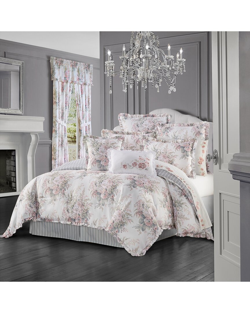 Five Queens Court Royal Court Estelle Comforter Set