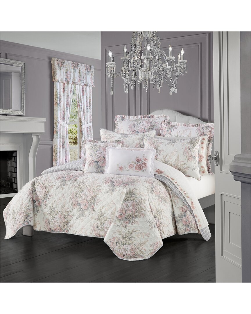 Five Queens Court Royal Court Estelle Comforter Set