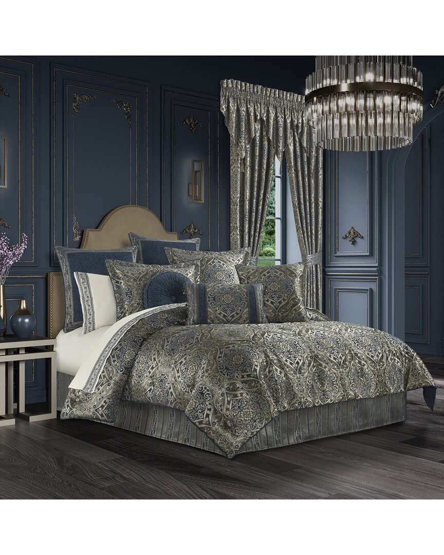 Royal Court J. Queen New York Weston Comforter Set