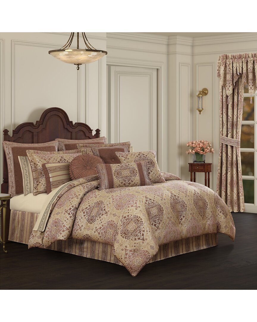 J Queen New York J. Queen New York Weston Comforter Set