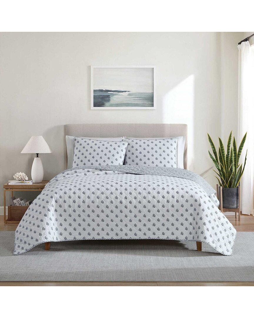 Nautica 136 Thread Count Coral Beach Reversible Quilt Set