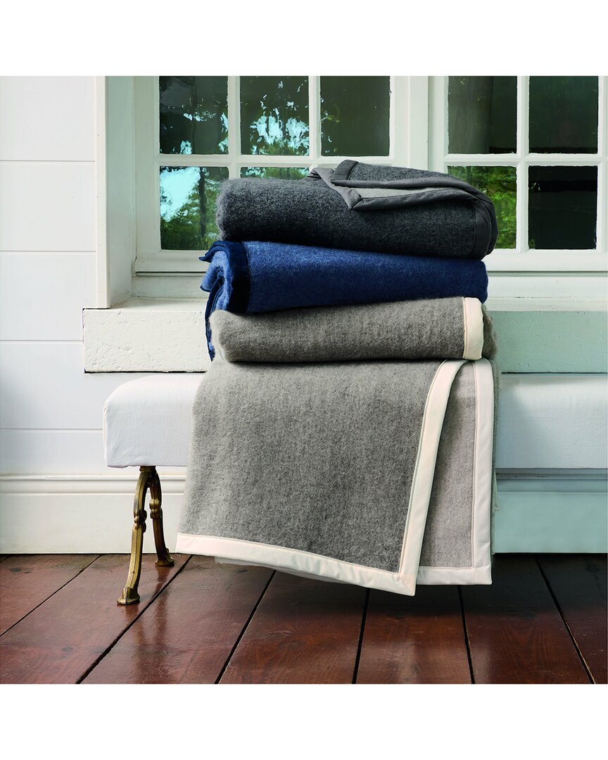 Anne De Solene Frima Blanket