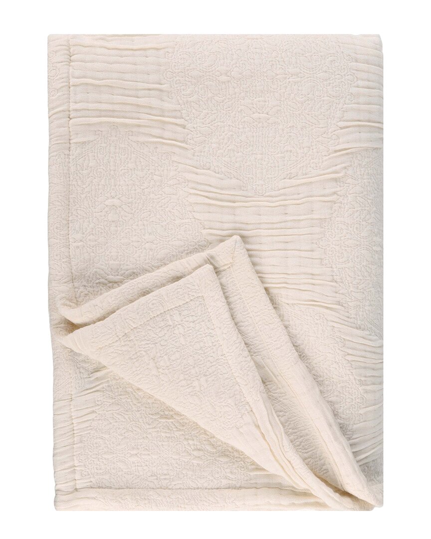 Superior Tanta Medium Weight Crinkle Woven Throw In White