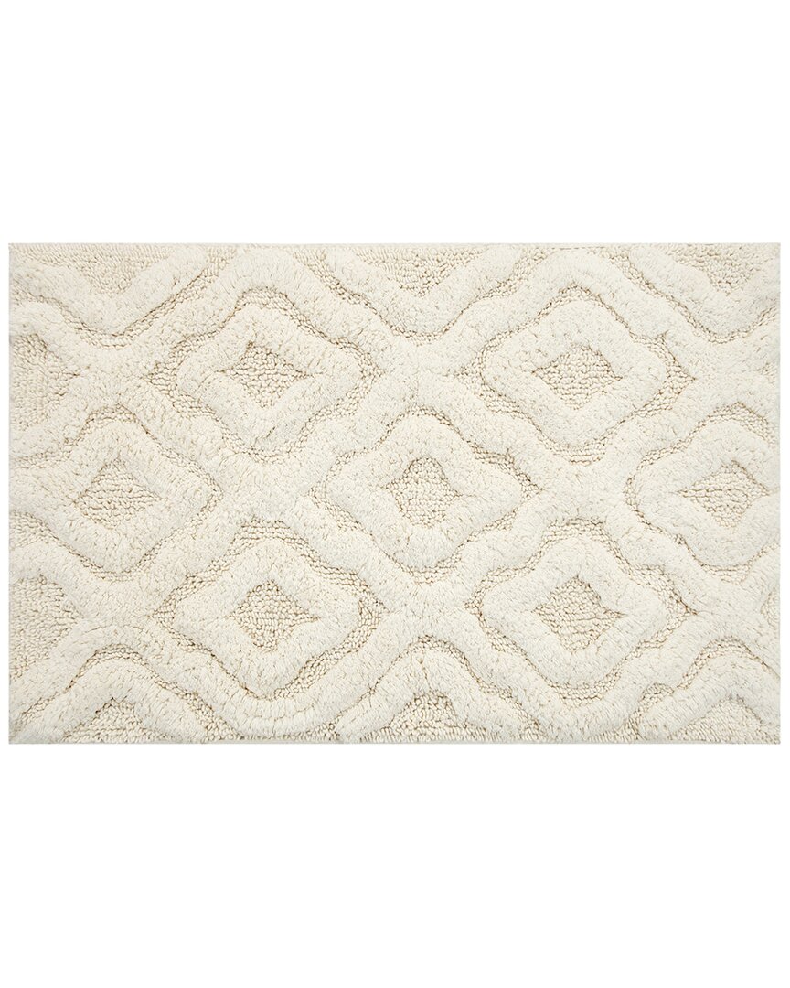 Knightsbridge Link Bath Rug In Ivory