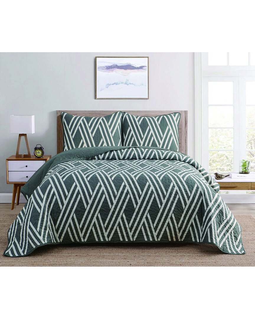 Dan River Reversible Quilt Set