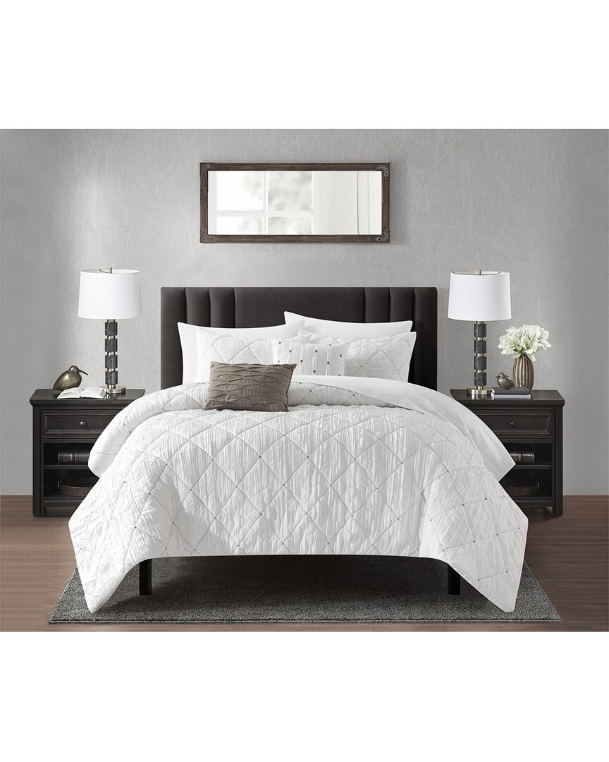 New York And Company New York & Company Leighton Comforter Set In White