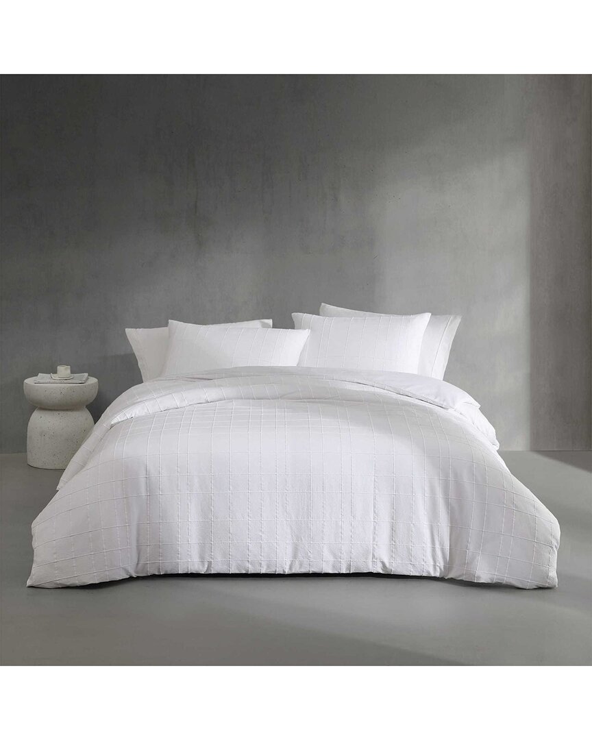Calvin Klein Puckered Grid Solid Cotton Blend Duvet Set In White