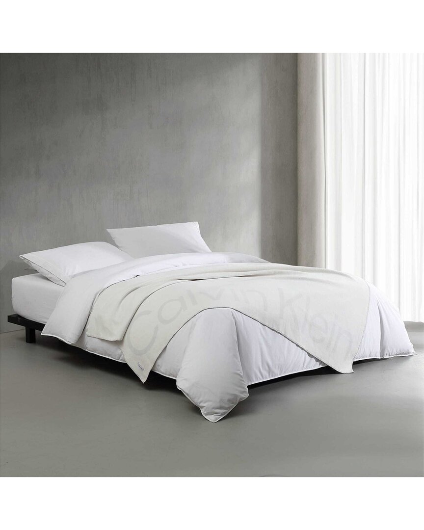Calvin Klein Logo 100% Cotton Double Faced Throw In White