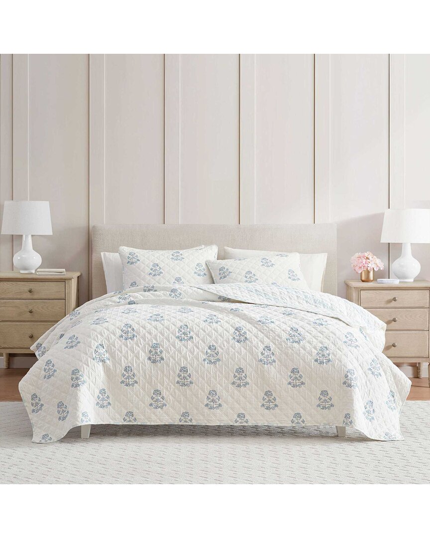 Martha Stewart Flower Block Cotton Percale Quilt Set In White