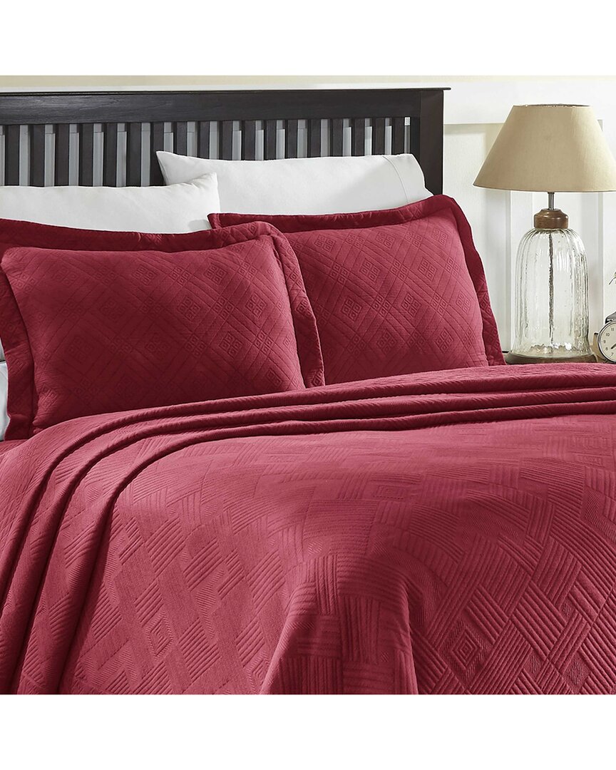 Superior Geometric Fret Cotton Jacquard Matelasse Scalloped Bedspread Set In Burgundy
